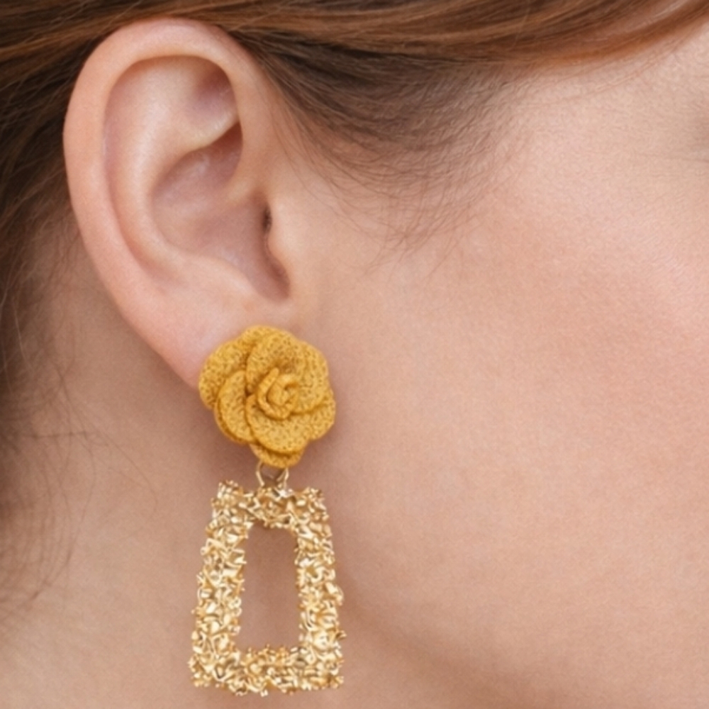 Gold Flower statement dangle earrings Yellow rose coquette Event 💖2/$30